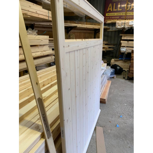 9. Single Garage Barn/Doors