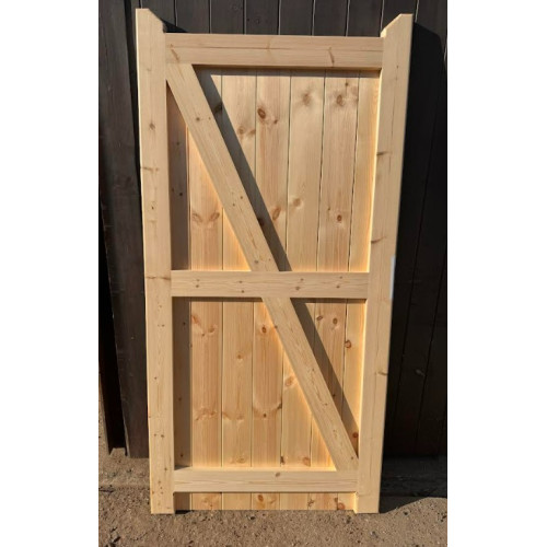 Chesterfield Cladded Gates