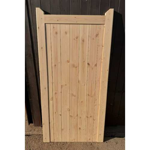 Chesterfield Cladded Gates