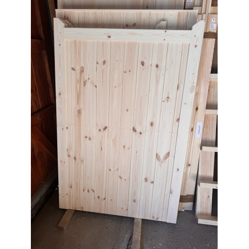 Chesterfield Cladded Gates